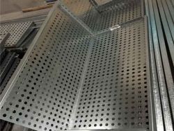 海南儋州1.5mm鋁單板廠(chǎng)圓形孔鋁天花高鐵站沖孔鋁單板吊頂